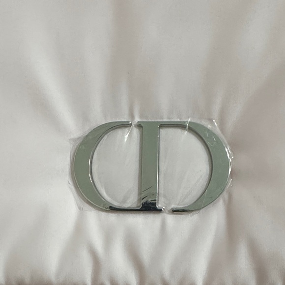 NEW Dior Soft Pink Pillow Clutch Makeup Pouch with Silver Logo and deluxe Jadore - Picture 6 of 8